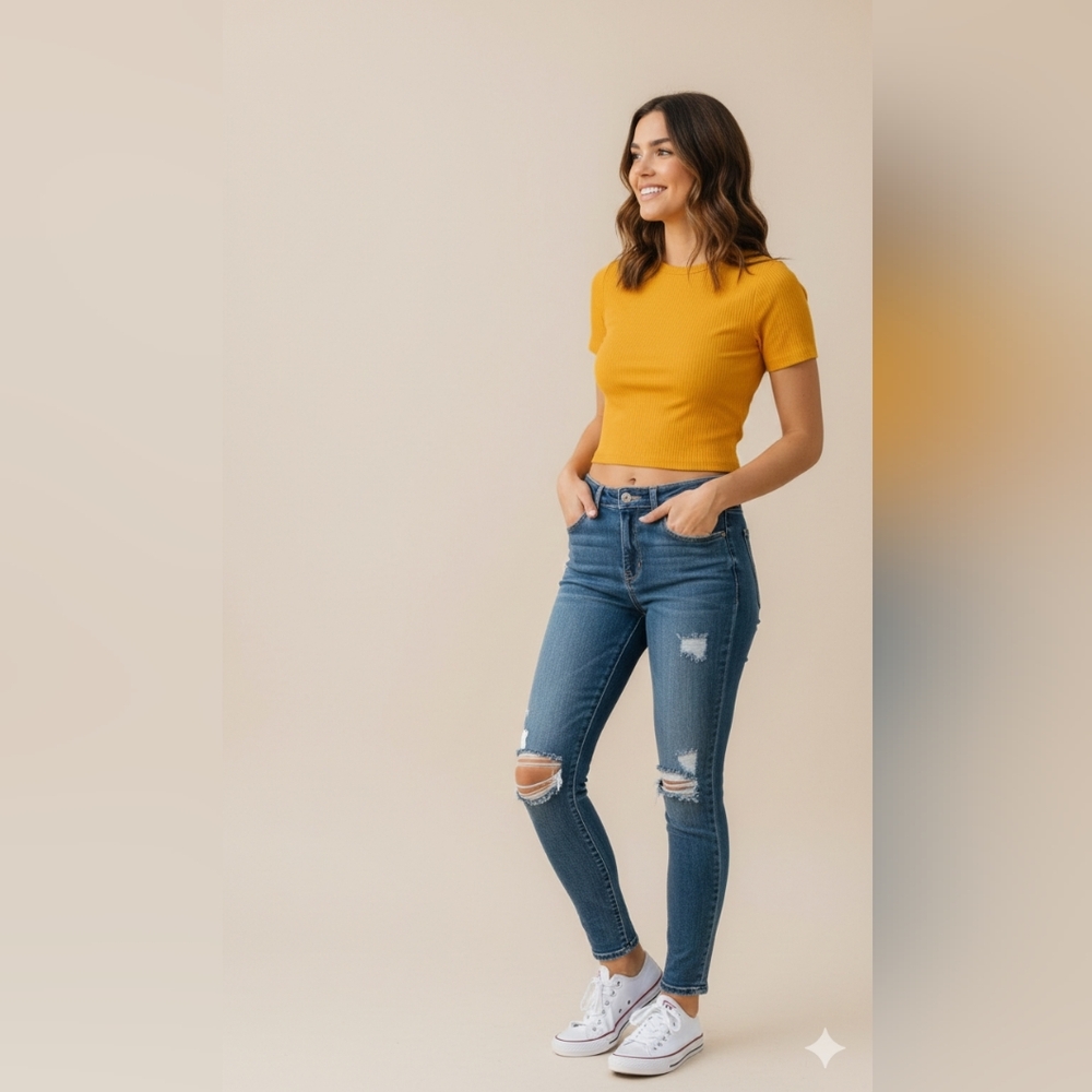 Levi's Distressed Boyfriend Jeans in Dark Blue